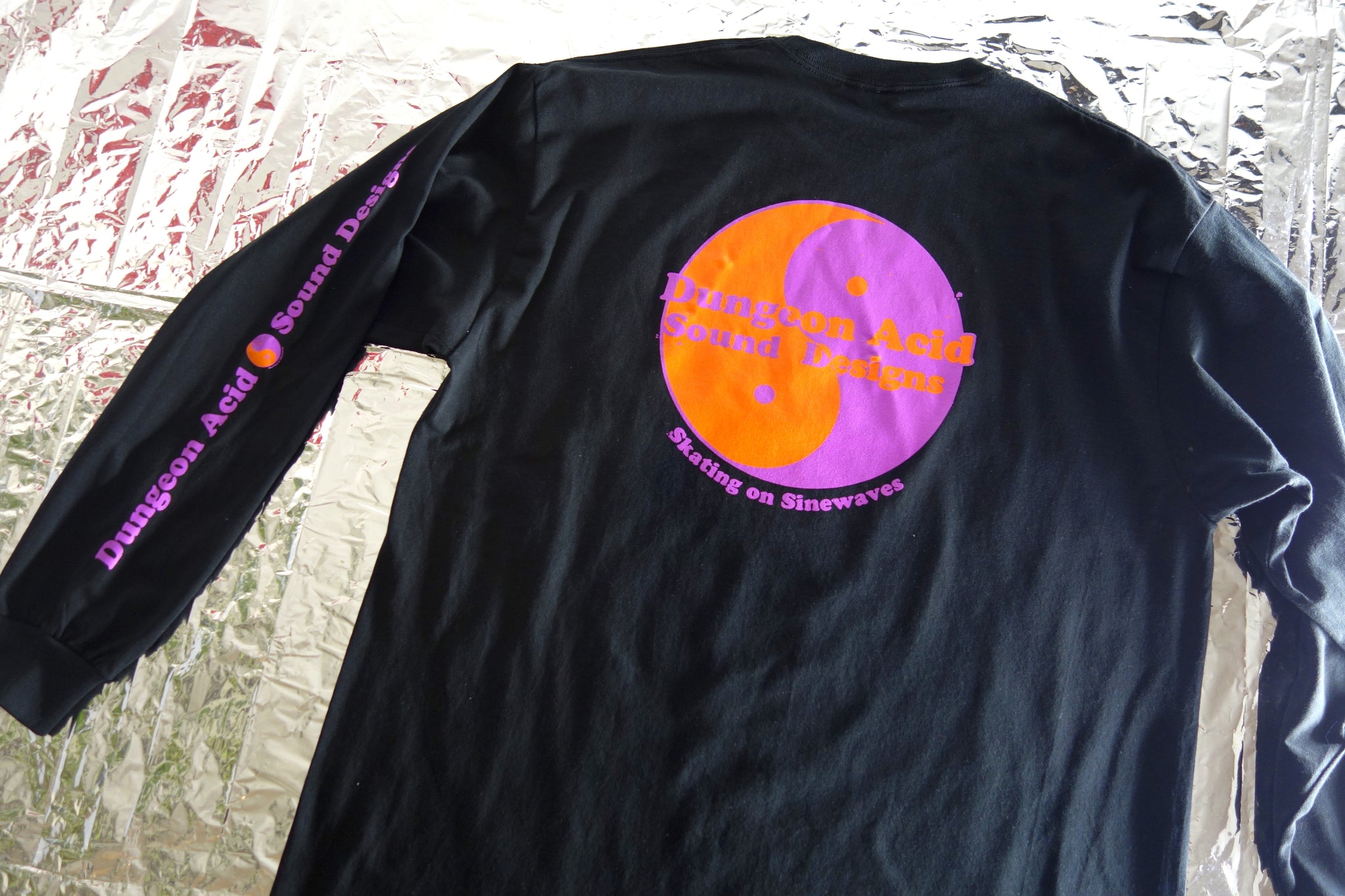 TRIBUTE LONGSLEEVE
