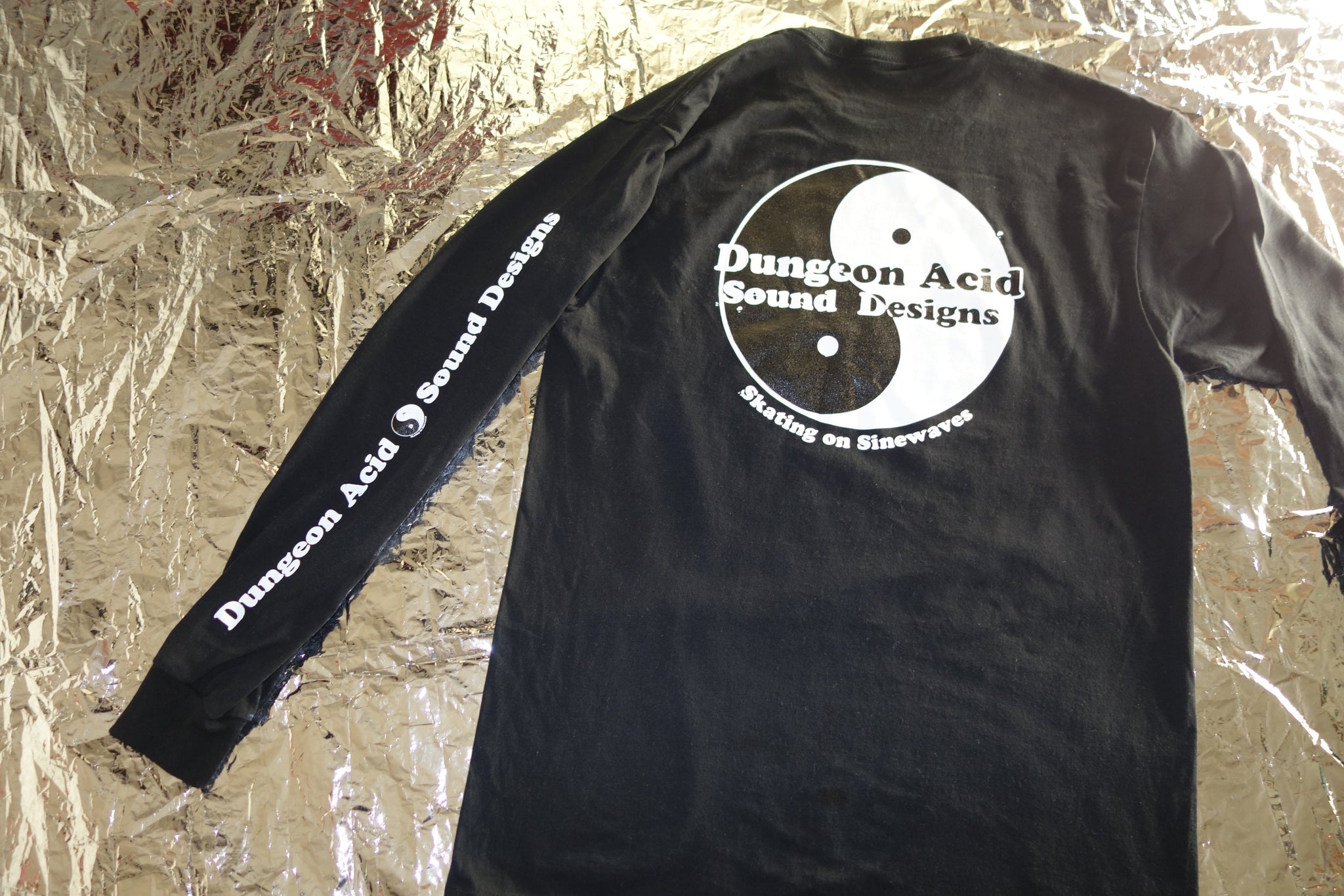 TRIBUTE LONG SLEEVE